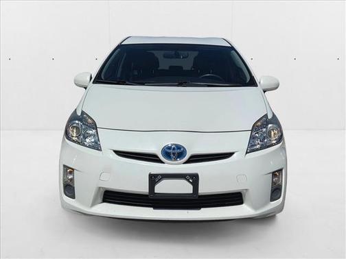 2010 Toyota Prius III