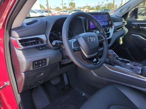 Ruby Flare Pearl 2026 Toyota Highlander Hybrid Platinum
