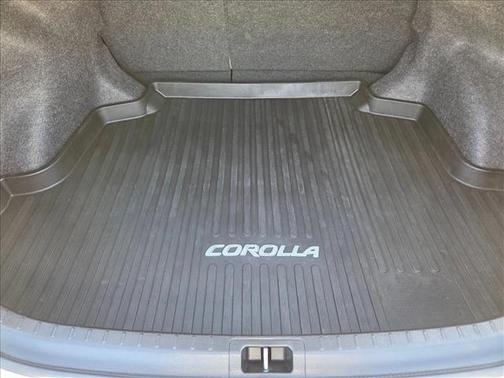 Classic Silver Metallic 2016 Toyota Corolla LE