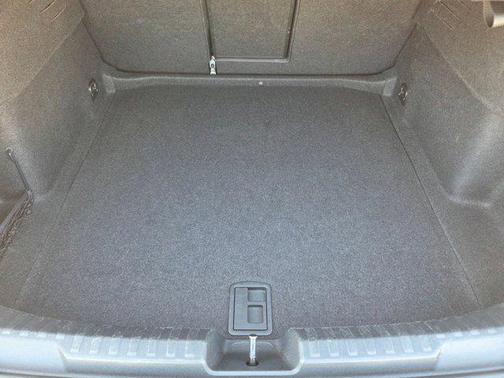 Florett Silver Metallic 2024 Audi A3 Premium