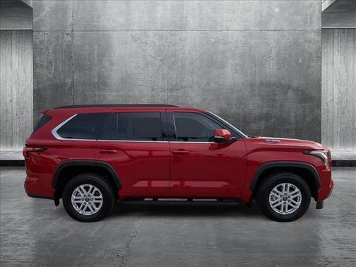 2023 Toyota Sequoia SR5