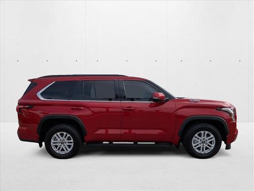 2023 Toyota Sequoia SR5