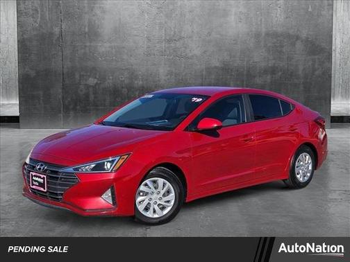 2019 Hyundai ELANTRA SE