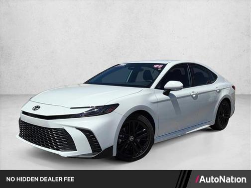 Ice Cap 2025 Toyota Camry SE