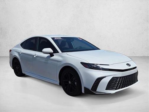 Ice Cap 2025 Toyota Camry SE