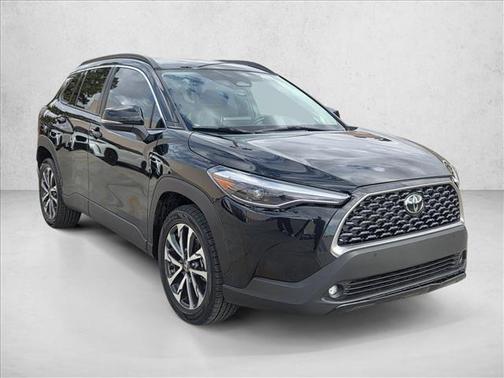 2024 Toyota Corolla Cross XLE
