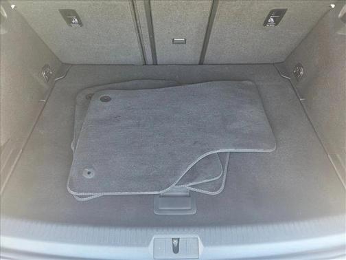 2016 Volkswagen Golf R 2.0T DSG