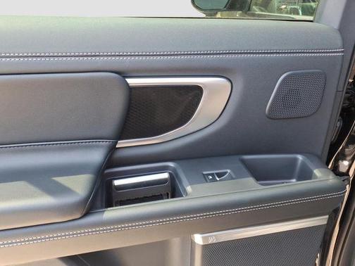 AGATE BLACK METALLIC 2026 Ford Expedition Max Platinum