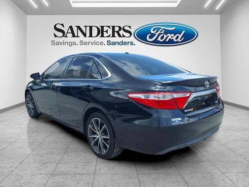 Midnight Black Metallic 2016 Toyota Camry XSE