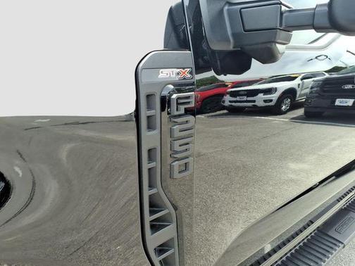 AGATE BLACK 2024 Ford F-250 XL