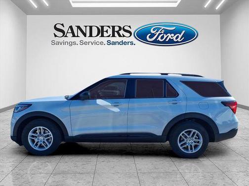 SPACE WHITE METALLIC 2026 Ford Explorer Active