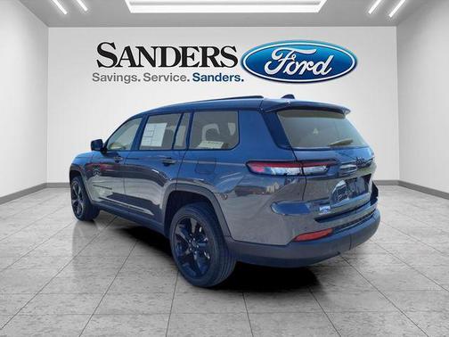 Baltic Gray Metallic Clearcoat 2023 Jeep Grand Cherokee L Altitude