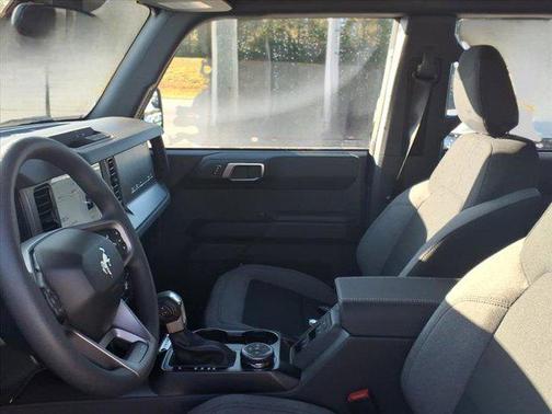 2025 Ford Bronco Base 4 Door 4x4