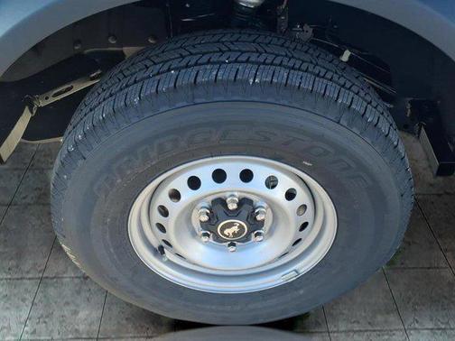 2025 Ford Bronco Base 4 Door 4x4