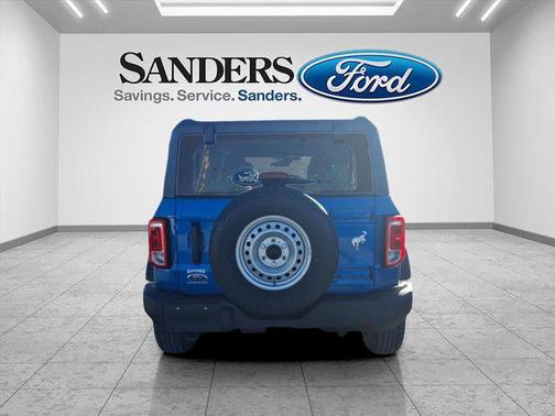 2025 Ford Bronco Base 4 Door 4x4