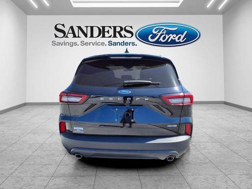 AGATE BLACK METALLIC 2025 Ford Escape ST-Line