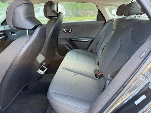 Interstellar Gray 2025 Kia K4 LXS