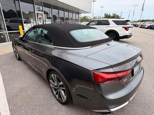 Daytona Gray Pearl Effect/Black Roof 2022 Audi S5 3.0T Prestige