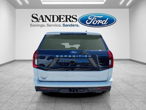 STAR WHITE MET TRI-COAT 2026 Ford Expedition Active