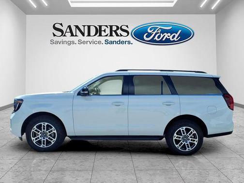 STAR WHITE MET TRI-COAT 2026 Ford Expedition Active