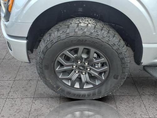 ICONIC SILVER METALLIC 2026 Ford F-150 Tremor