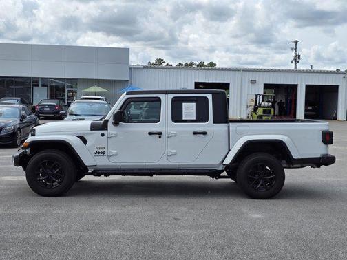2023 Jeep Gladiator Sport S