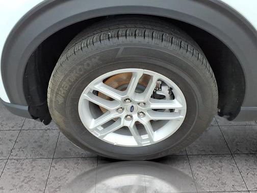 OXFORD WHITE 2025 Ford Explorer Active