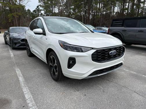 2023 Ford Escape ST-Line Select