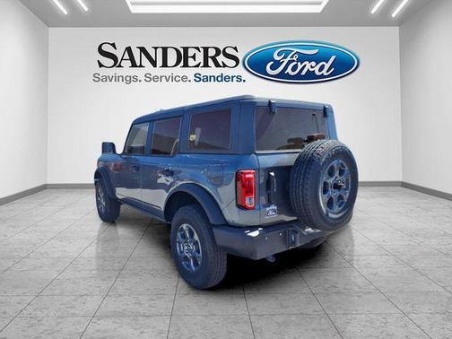 CARBONIZED GRAY METALLIC 2026 Ford Bronco Big Bend