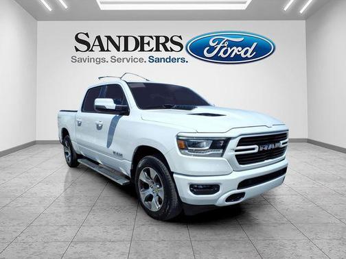 Bright White Clearcoat 2023 RAM 1500 Laramie