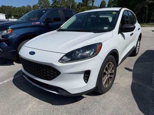 OXFORD WHITE 2021 Ford Escape S