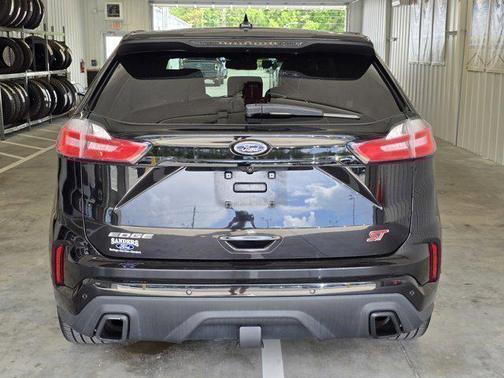 2020 Ford Edge ST