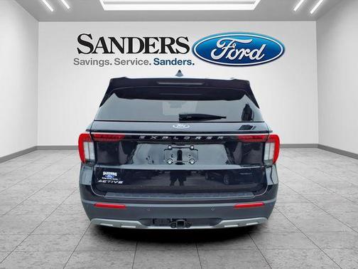 AGATE BLACK METALLIC 2026 Ford Explorer Active