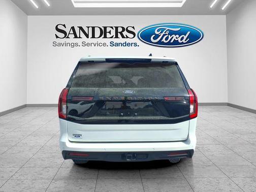 STAR WHITE MET TRI-COAT 2026 Ford Expedition Tremor