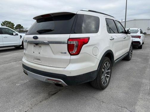 2017 Ford Explorer Platinum