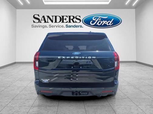 AGATE BLACK METALLIC 2026 Ford Expedition Active