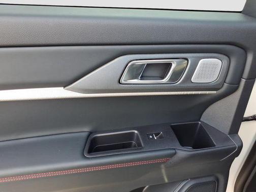 STAR WHITE MET TRI-COAT 2026 Ford Explorer ST