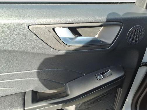 2026 Ford Escape PHEV SE