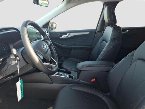 2026 Ford Escape PHEV SE