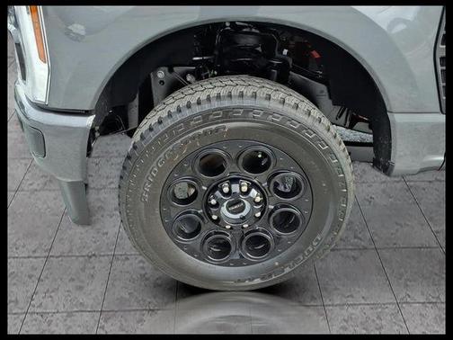 CARBONIZED GRAY 2026 Ford F-250 Lariat