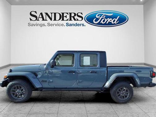 2024 Jeep Gladiator Sport S