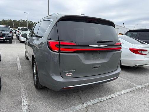 2021 Chrysler Pacifica Touring L