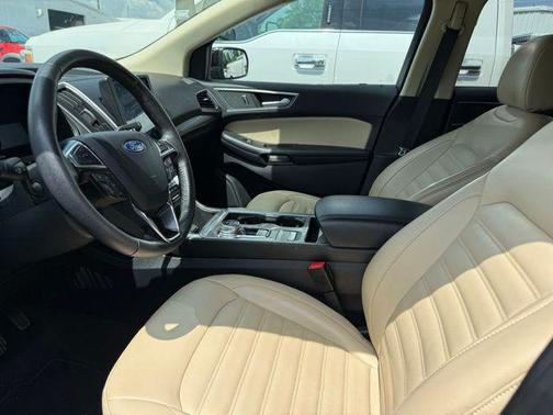 AGATE BLACK METALLIC 2024 Ford Edge SEL