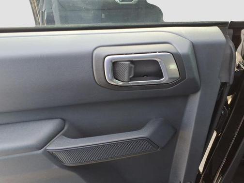 SHADOW BLACK 2025 Ford Bronco Base 4 Door 4x4