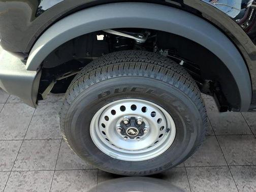 SHADOW BLACK 2025 Ford Bronco Base 4 Door 4x4
