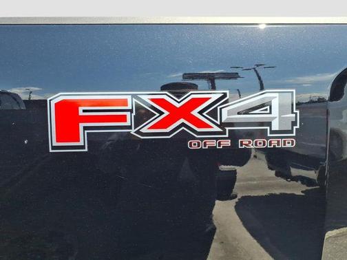 AGATE BLACK 2026 Ford F-250 Platinum