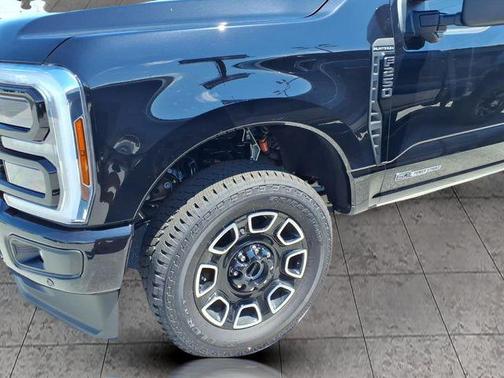 AGATE BLACK 2026 Ford F-250 Platinum