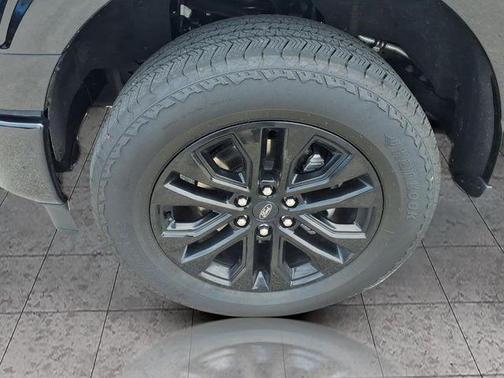 AGATE BLACK METALLIC 2025 Ford F-150 Lariat