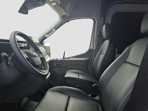 OXFORD WHITE 2026 Ford Transit-250 Base