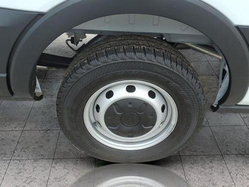 OXFORD WHITE 2026 Ford Transit-250 Base